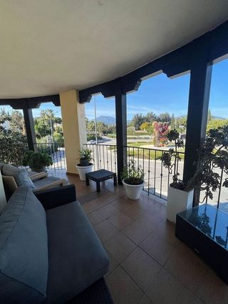 Piso en alquiler en Nueva Andalucía centro en Marbella