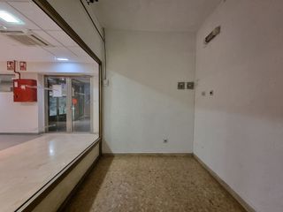 Local comercial en alquiler en Paseo Independencia en Zaragoza