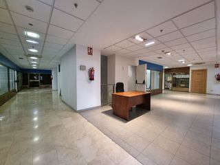 Local comercial en alquiler en Paseo Independencia en Zaragoza
