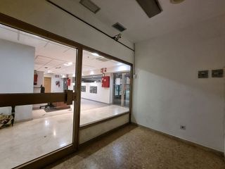 Local comercial en alquiler en Paseo Independencia en Zaragoza