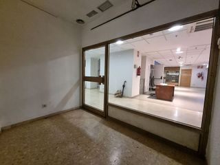 Local comercial en alquiler en Paseo Independencia en Zaragoza