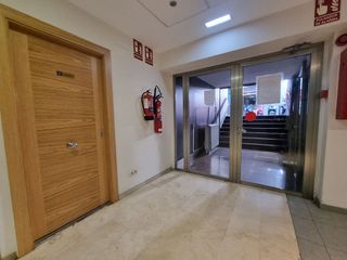 Local comercial en alquiler en Paseo Independencia en Zaragoza