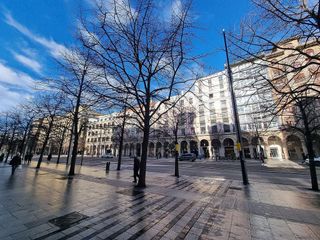 Local comercial en alquiler en Paseo Independencia en Zaragoza