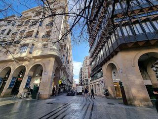 Local comercial en alquiler en Paseo Independencia en Zaragoza
