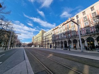 Local comercial en alquiler en Paseo Independencia en Zaragoza