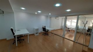 Oficina en alquiler en La Roqueta en Valencia