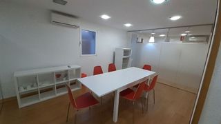 Oficina en alquiler en La Roqueta en Valencia