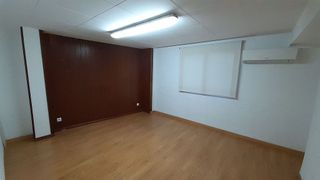 Oficina en alquiler en La Roqueta en Valencia