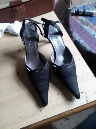Zapatos de tacón MENBUR negros talla 38
