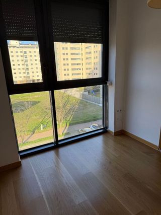 Piso en alquiler en Ensanche de Vallecas - Valdecarros en Madrid