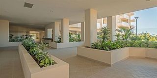 Ático en alquiler en Nueva Andalucía centro en Marbella