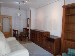 Piso en alquiler en Zona Teatro Campoamor en Oviedo