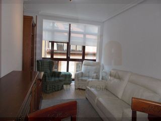 Piso en alquiler en Zona Teatro Campoamor en Oviedo
