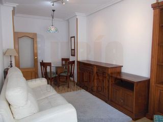 Piso en alquiler en Zona Teatro Campoamor en Oviedo