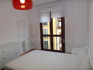 Piso en alquiler en Zona Teatro Campoamor en Oviedo