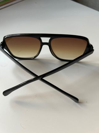 Gafas de sol vintage negras y marrones