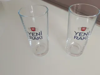 2 Bicchieri Yeni Raki