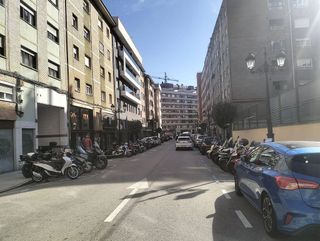 Garaje en venta en Milán - Pumarín - Teatinos en Oviedo