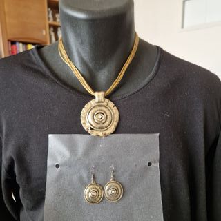 Conjunto collar y pendientes Fantasía