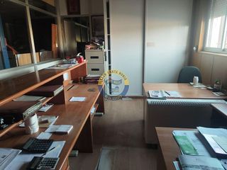 Nave industrial en venta en Villaquilambre