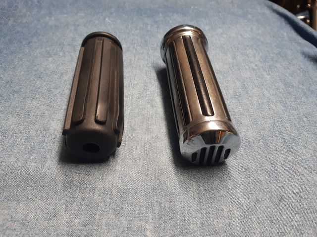 Puños Manillar Harley Cromado y Goma.