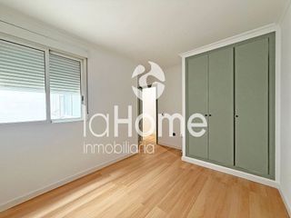 Piso en venta en Monserrat