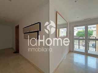 Piso en venta en Monserrat