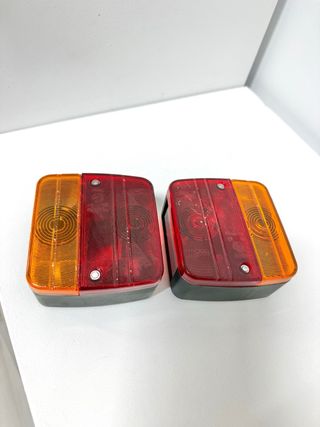 • remolque • tractor • piloto trasero • luz