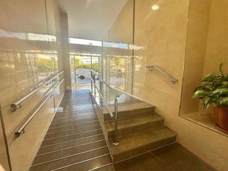 Piso en venta en Parque Victoria Eugenia en Málaga