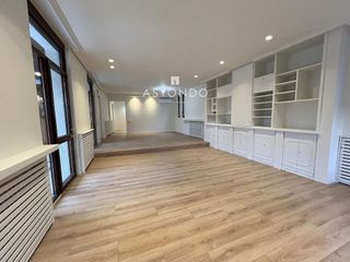 Chalet en alquiler en Piovera - Conde Orgaz en Madrid