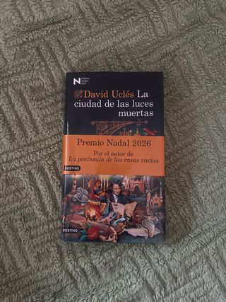 La ciudad de las luces muertas