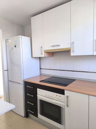 Piso en alquiler en Zona el Higuerón en Benalmádena