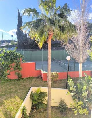 Piso en alquiler en Zona el Higuerón en Benalmádena