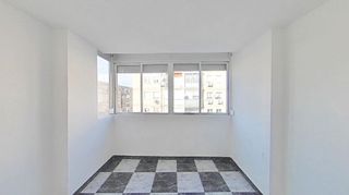 Piso en alquiler en Villayuventus-Renfe en Parla