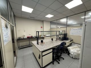 Local comercial en alquiler en San Pedro de Deusto-La Ribera en Bilbao