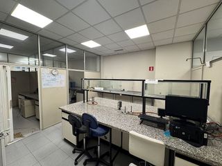 Local comercial en alquiler en San Pedro de Deusto-La Ribera en Bilbao