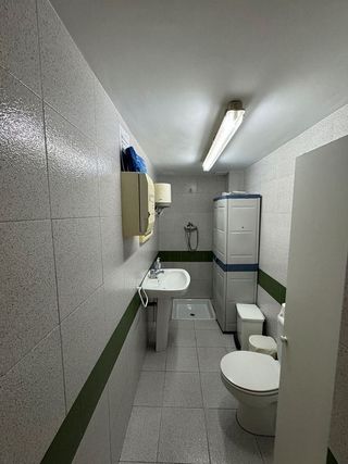 Local comercial en alquiler en San Pedro de Deusto-La Ribera en Bilbao