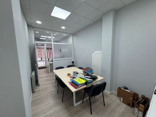 Local comercial en alquiler en San Pedro de Deusto-La Ribera en Bilbao