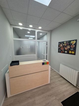 Local comercial en alquiler en San Pedro de Deusto-La Ribera en Bilbao