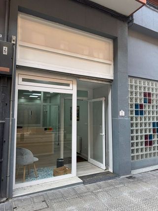 Local comercial en alquiler en San Pedro de Deusto-La Ribera en Bilbao