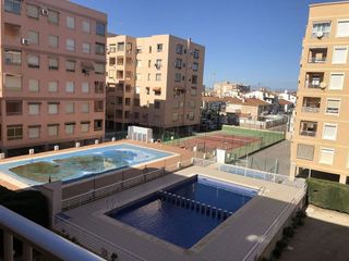 Piso en alquiler en Centro en Santa Pola