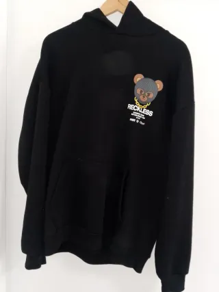Sudadera Negra Partner in Crime Oso