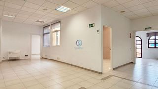 Oficina en alquiler en Zona Puerto Deportivo en Fuengirola