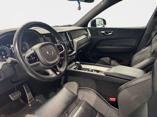 Volvo XC60 2.0 T8 AWD Business Plus Auto