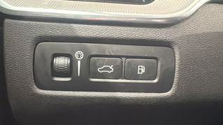 Volvo XC60 2.0 T8 AWD Business Plus Auto