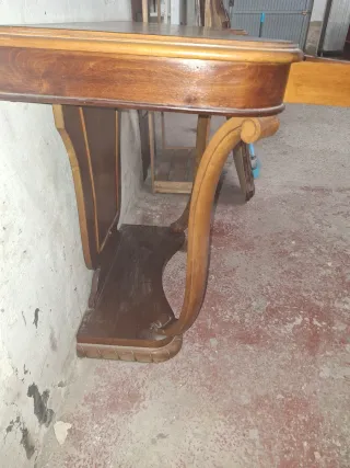 Mesa consola antigua de madera