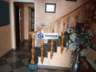 Casa adosada en venta en Torredonjimeno