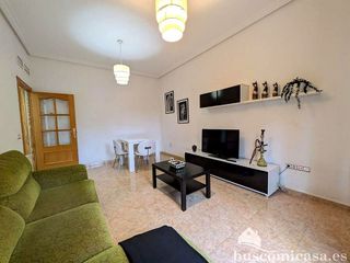 Piso en alquiler en Linares