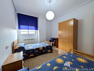 Piso en alquiler en Linares