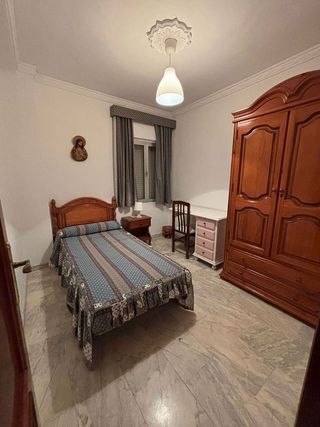 Piso en alquiler en Tres Huertas - El Torrejón - El Cerezo en Sevilla